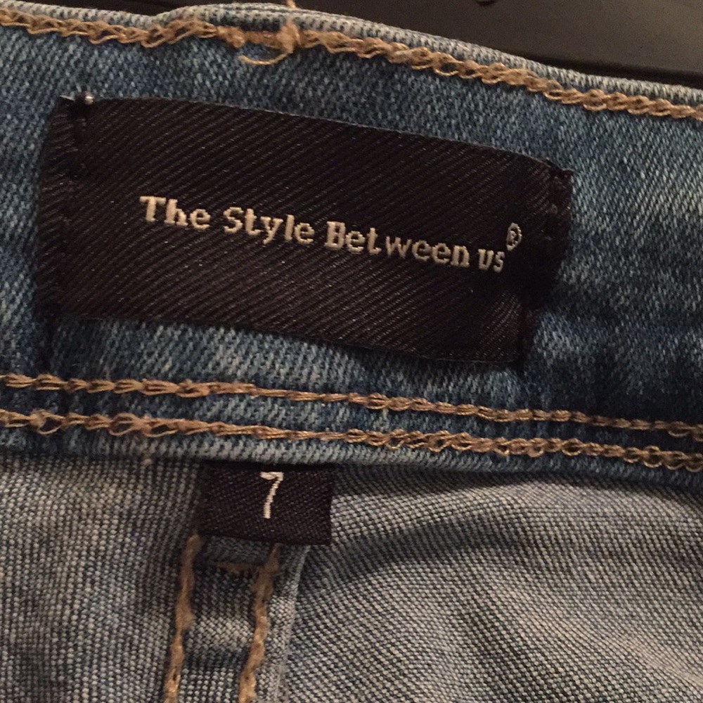 Jeans - Picture 2 of 3